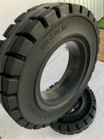 MR-SOLID Tire For Forklift 7.00 - 15 Tires Wheel For Forklift Good Choice Three-Layer Rubber Structure Using For Forklift ISO Certificate 4