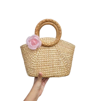 Woven Rattan Bag High Quality Water Hyacinth Bag For Holiday Decoration Classic Style Light Brown Color Vietnam Manufacturer 4