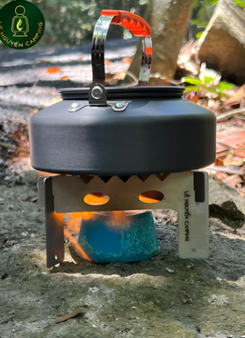 Triangular vertical stove small for camping trips Made In Vietnam 3