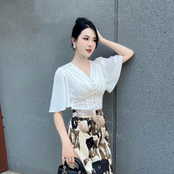 2023 Elegant Women's Clothing from Vietnam Supplier: Casual New Style Dress, Leopard Skirt, and Patchwork T shirt Dress. 3