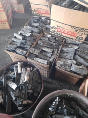 Charcoal Briquette High Quality & Reasonable Price Fast Burning Using For Many Industries Customized Packing Vietnamese 1