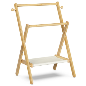 Baby Clothes Rack for Pet Bath Doll, hanging racks and drying racks made from natural materials, creating a warm and safe space.
