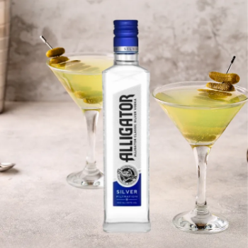 Vodka Alligator Fast Delivery Smooth Spirit Enjoyed Chilled 300Ml Iso Certified From Vietnam Manufacturer The Best Experience Affordable Luxury 