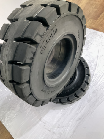 MR-SOLID solid rubber tires 23x9-10 non marking tire Variety Three-Layer Rubber Structure tire manufacturing plant From Vietnam 2