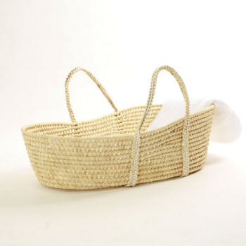 Changing basket made from natural materials, safe for health and aesthetically pleasing for the room, wholesale, crib