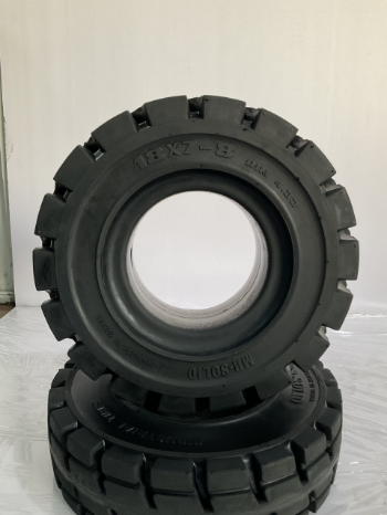 MR-SOLID WHITE For Forklift 18X7-8 Tire For Sale Reasonable Price Made By Korean Technology Using For Forklift Iso Customized Packaging 3