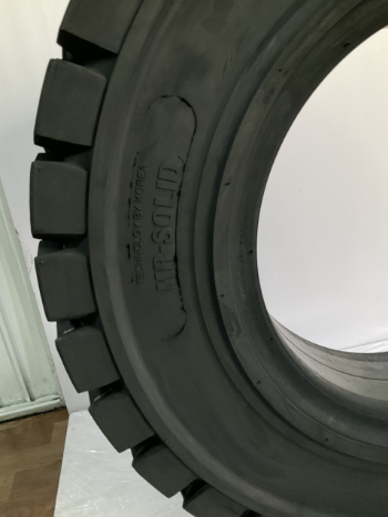 MR-SOLID Tire For Forklift 9.00-20 Black Tire Oem Made By Korean Technology Using For Forklift Iso Customized Packing Made In Vietnam 6