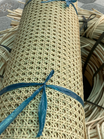 Top Selling Handmade Organic Real Mesh Rattan Cane Webbing Eco-Friendly Used Home Furniture And Handicrafts Made In Vietnam 1