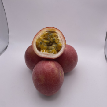 Passion Fruit Plant For Sale Fast Delivery Natural Fresh Organic Passion Fruits Making Juice Cakes Fresh Fruit Packaging Box VietNam Manufacture 4