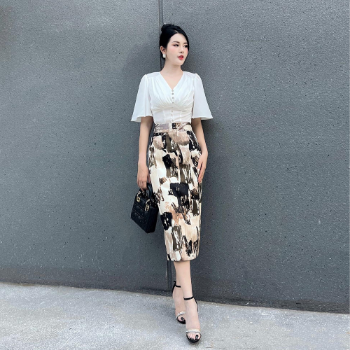 2023 Elegant Women's Clothing from Vietnam Supplier: Casual New Style Dress, Leopard Skirt, and Patchwork T shirt Dress. 1