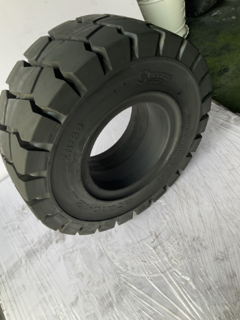 Success Solid Tire For Forklift 27X10-12 Tire Supply Reasonable Price Bearing Strength Bearing Strength Iso Rubber Solid Tire 1