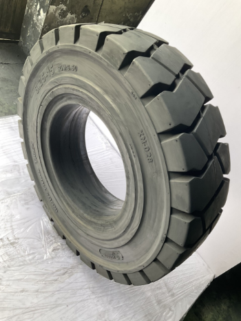 Success Tires For Forklift 8.25 - 15 From Natural Rubber Reasonable Price forklift parts tire 825 15 Made from Korean technology 2