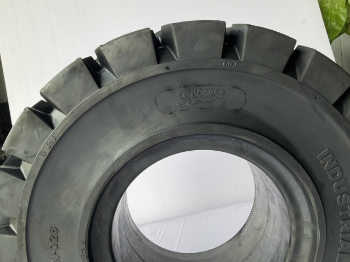 Success Tire For Forklift 21X8-9 Tire For Sale Reasonable Price Made By Korean Technology Using For Forklift ISO Certifficate 5