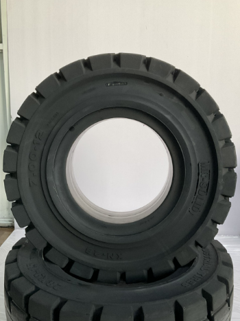 MR-SOLID Tire For Forklift 7.00-12 Tire For Forklift Variety Bearing Strength Iso Customized Packing Vietnam Manufacturer 6