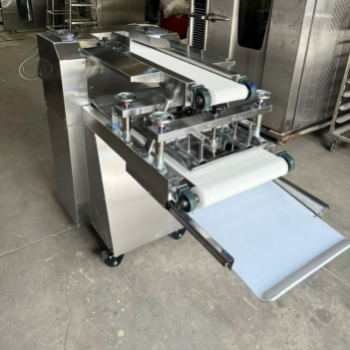 Fast Delivery Dough Moulder Machine 2 Conveyor 4 Lulo OEM & ODM Customized Warranty 1 Year Industry Bread PE And Wooden Pallet 5