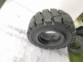 Success Tire For Forklift 21X8-9 Tire For Sale Reasonable Price Made By Korean Technology Using For Forklift ISO Certifficate 2