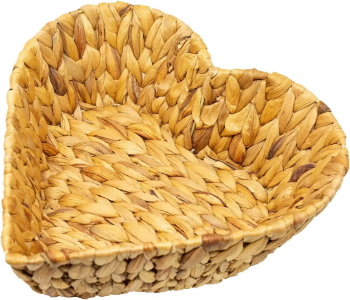 Hand-woven baskets made of rattan, bamboo, water hyacinth, seagrass for bread, fruit, fashion items, table decoration
