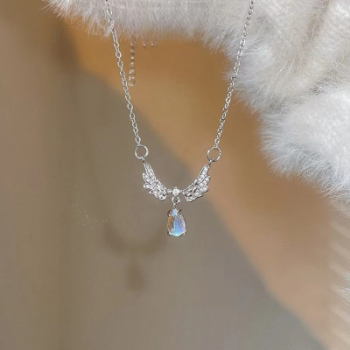 New Arrival High Fashion Jewelry 925 Sterling Silver Wings Moonstone Fine Pendant Necklaces For Woman Vietnam Manufacturer 4