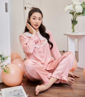 Pregnancy Maternity Set Vertical Zipper For Baby Breastfeed Pants Pearl Silk Elastic Bow Collar B508 Breathable Minimalist 3