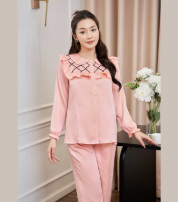 Pregnancy & Postpartum Set Designed Top With Vertical Zipper For Baby Breastfeed Pearl Silk Lace B507 Minimalist Soft 2