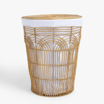 Rattan storage basket with lid, Multi-purpose storage basket, home organization accessory, highly aesthetic wholesale available.