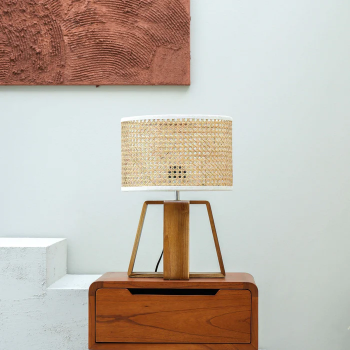 Round wooden base rattan table lamp, Lamps made from handmade materials, home decoration accessories, wholesale.