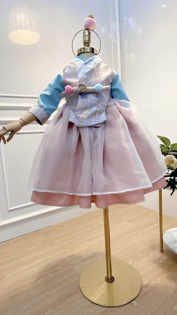 Traditional Korean Hanbok costume for children princess dress for birthday party for girls 4