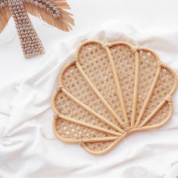 wall decoration made of seashell rattan, wall hanging, home decor, highly aesthetic home decoration accessories, wholesale.