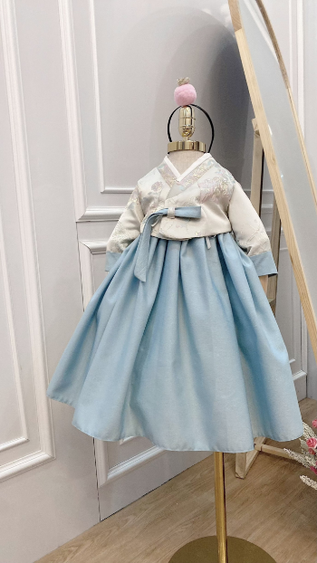 Wholesale Korean children's princess dresses Stylish party wear Latest girls' hanbok dresses 7