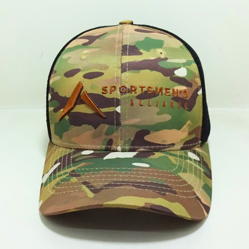 3D Camouflage Embroidered Trucker Hats 6 Panel Structured Breathable Black Mesh Adjustable Snapback Closure For Brand Promotions 2