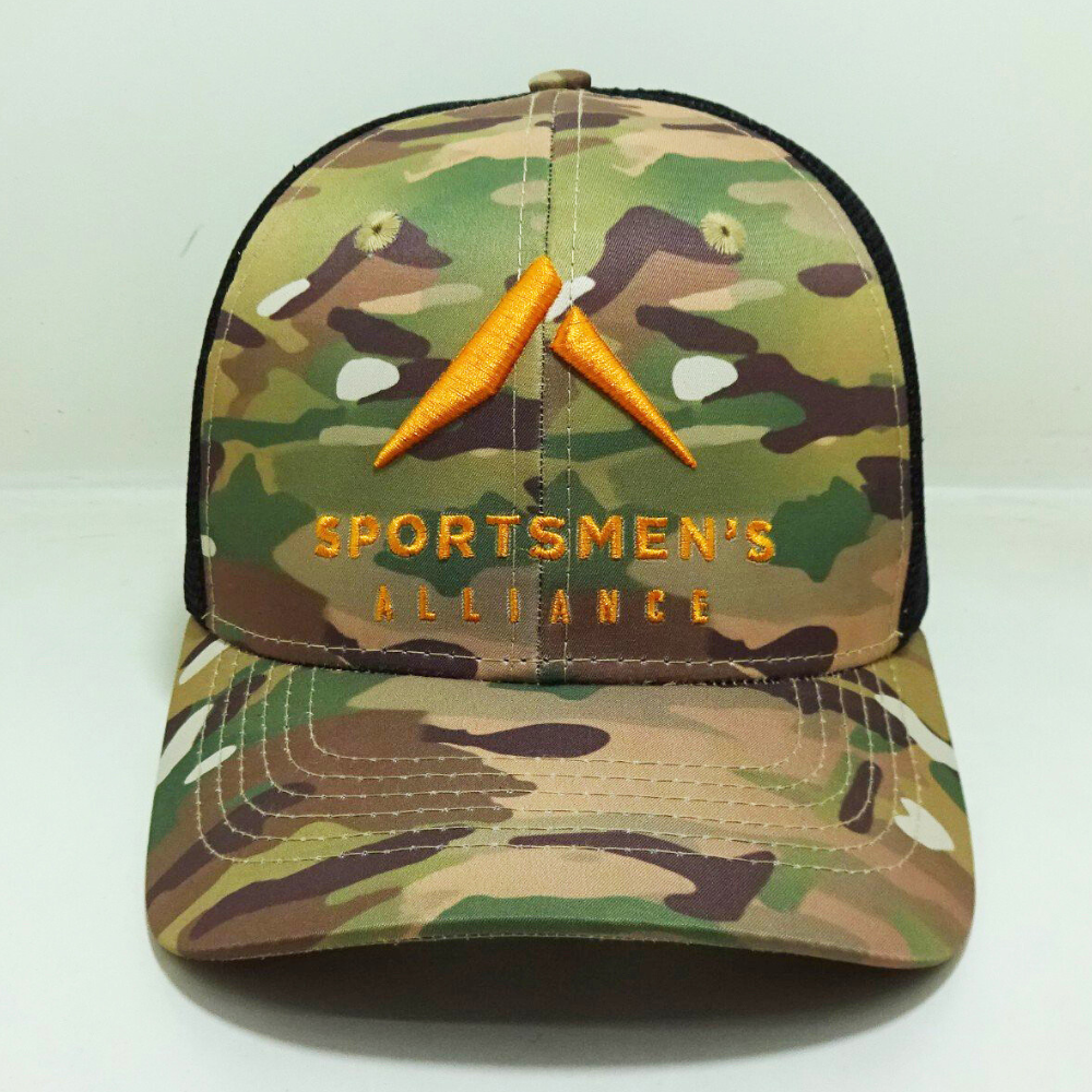 3D Embroidered Logo Camouflage Trucker Hats 6 Panels Gorras Caps Breathable Black Mesh Adjustable Snapback Closure Curved Brim 1