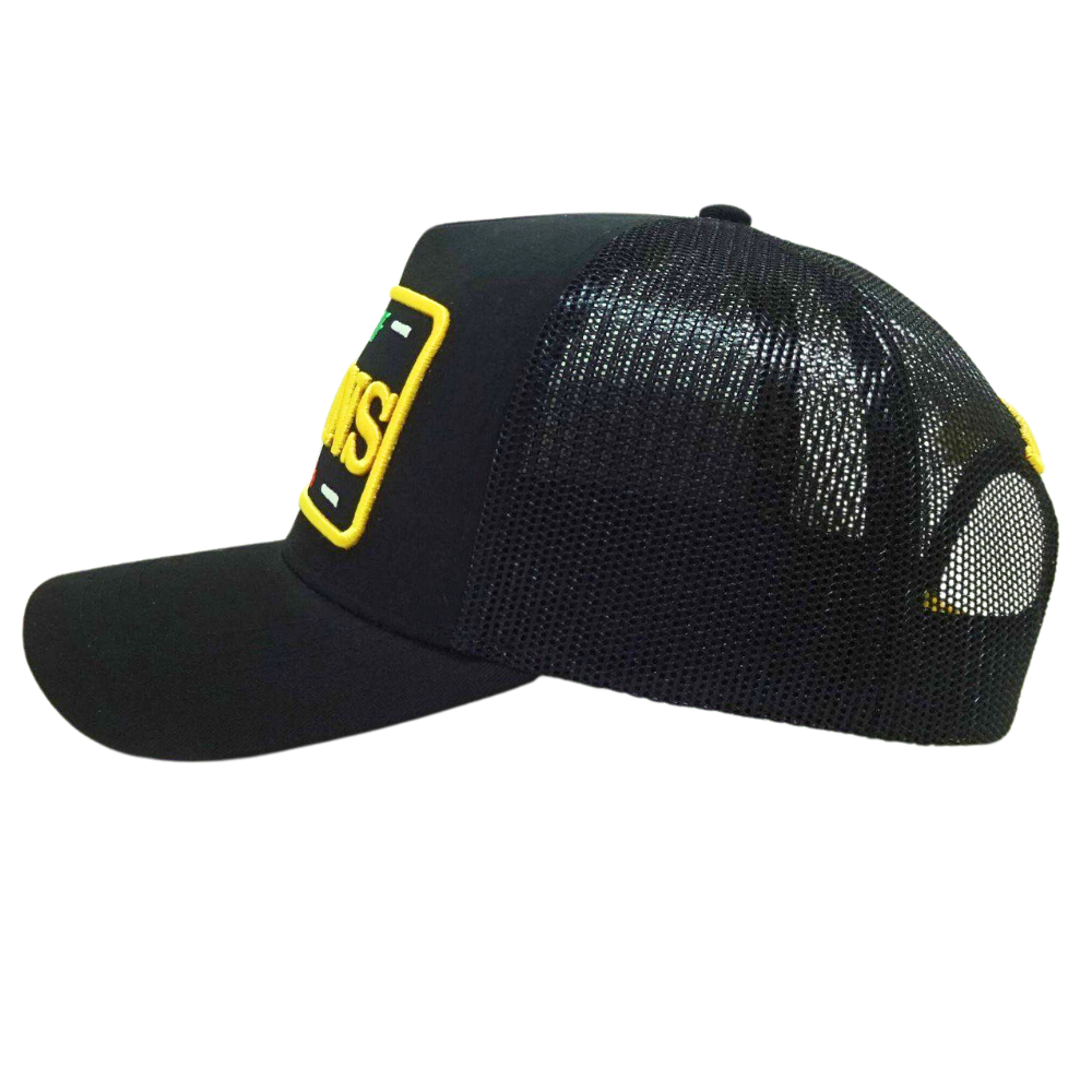 3D Embroidered Truker Hat 6 Panel Black Mesh Custom Logo on Back Curved Inner Printed Seam Tapes Contrast Single Breasted Buckle 4