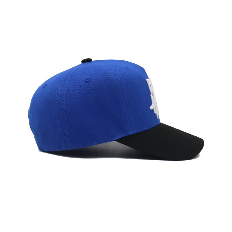 3D Embroidery Letter 5 Panels Baseball Cap Blue Single Plastic Buckle Curved Brim High Quality Medium Profile Baseball Caps 4