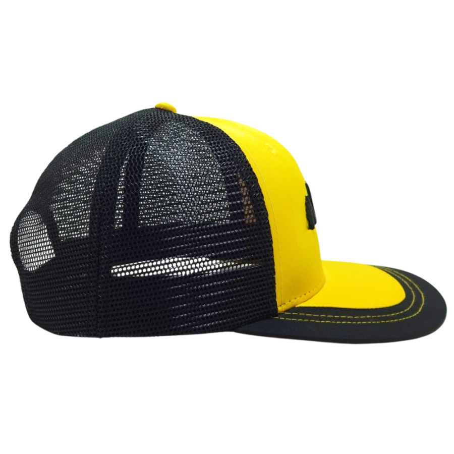 6 Panel Custom Trucker Hat 3D Emdroidered Logo Flat Brim Black and Yellow Contrast Stitching Mesh Plastic Single Breasted Buckle 5