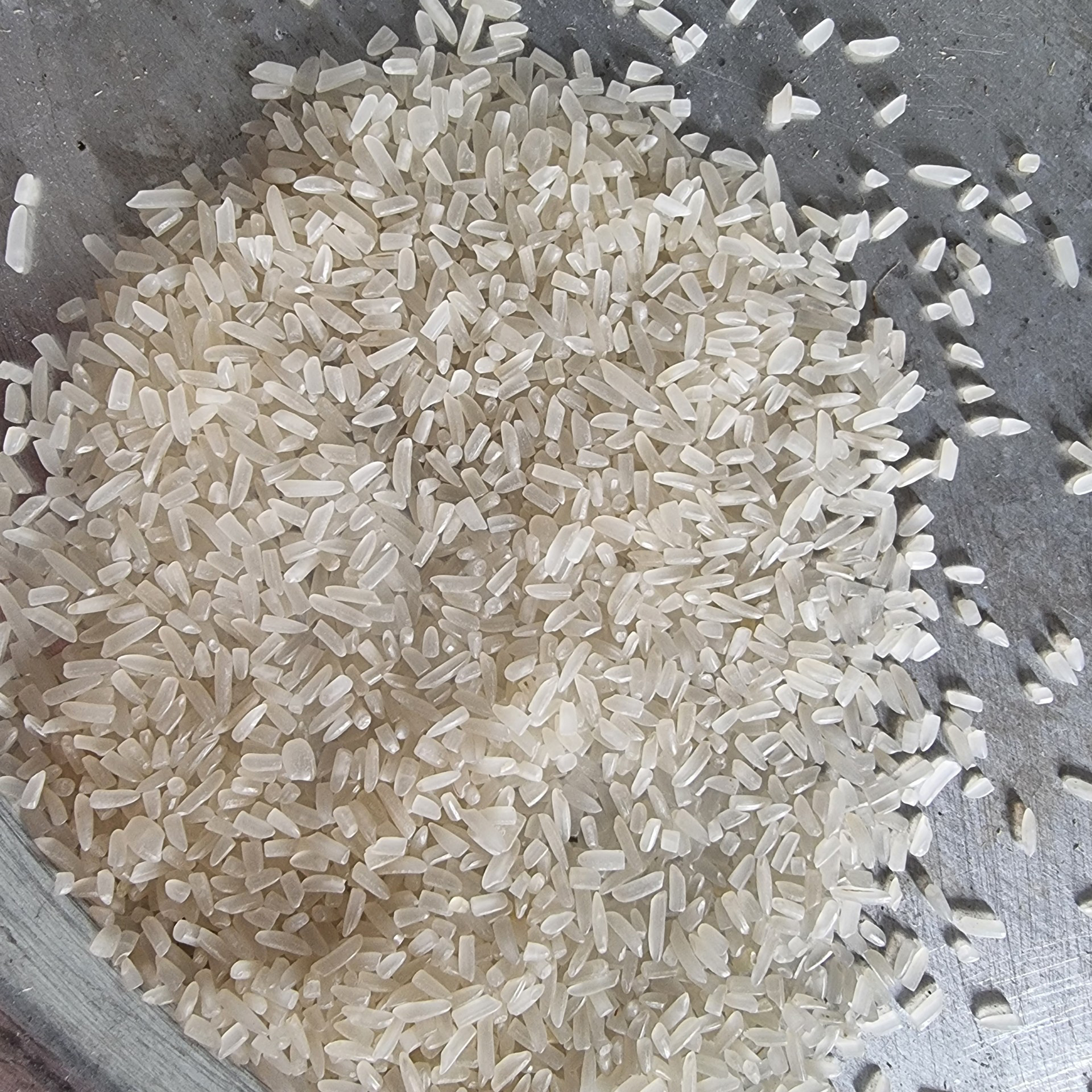 Vietnam Rice 100 Percent Broken Best Selling Common Cultivation Cooking Food HALAL BRCGS HACCP ISO 22000 Vacuum Customized Pack 5