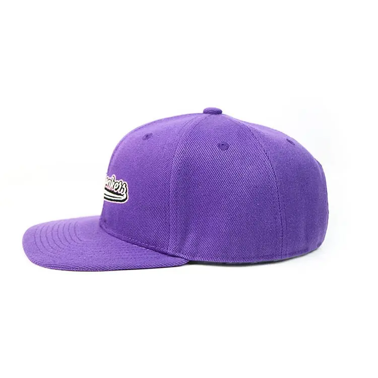 Adjustable 6-Panel Flat Brim High Quality Purple Color Medium Profile 65% Cotton and 35% Polyester Fabric Snapback Sports Hats 2