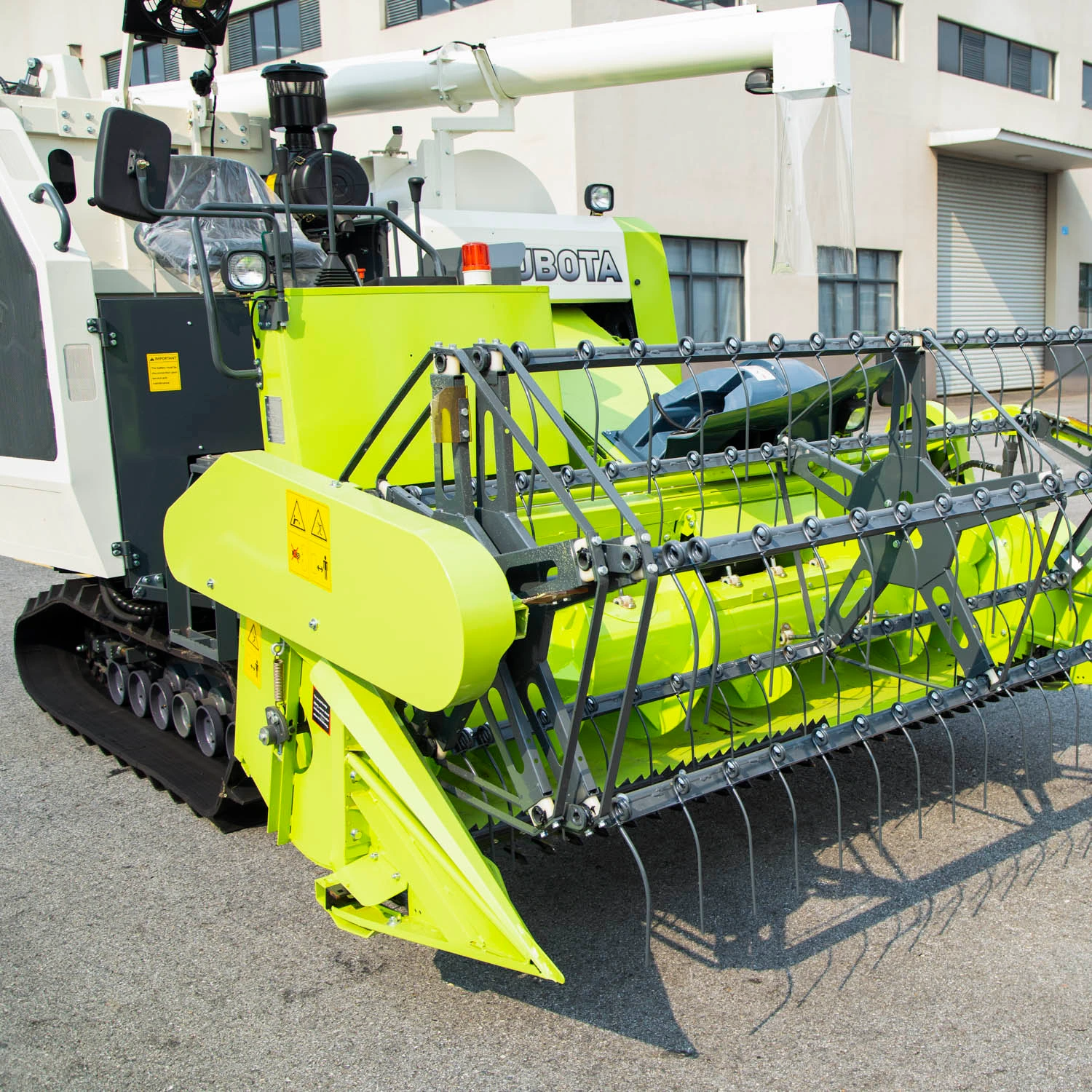 Best Quality Rice Harvesting Machine Hot Selling Rice Combine Harvester Vietnam Manufacturer 3