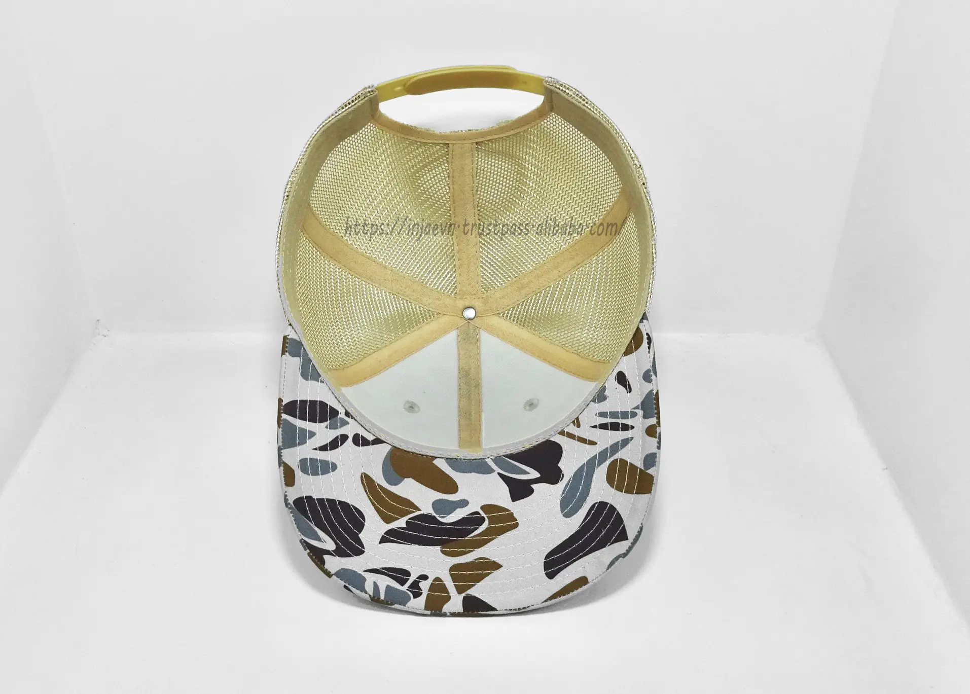 Camo Trucker Hats Custom Snapback Caps Camouflage Woven Patch Vietnam Factory Promotional Hat Sport Dad Cap 4