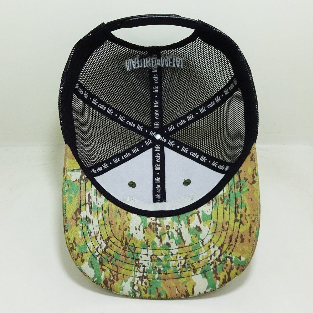 Camouflage Trucker Hats 6 Panel Leather Patch Structured Caps Breathable Black Mesh Contrast Stitching Line Slightly Curved Brim 6