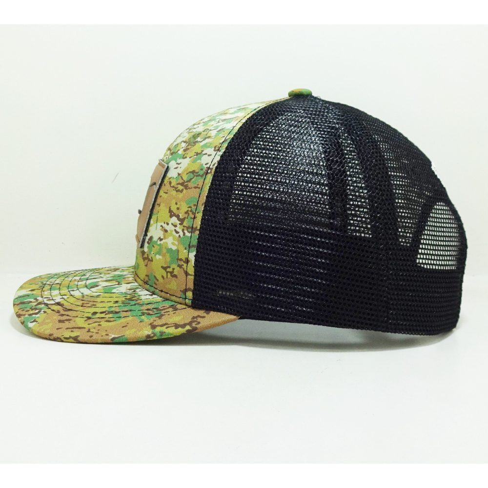 Camouflage Trucker Hats 6 Panel Leather Patch Structured Caps Breathable Black Mesh Contrast Stitching Line Slightly Curved Brim 4