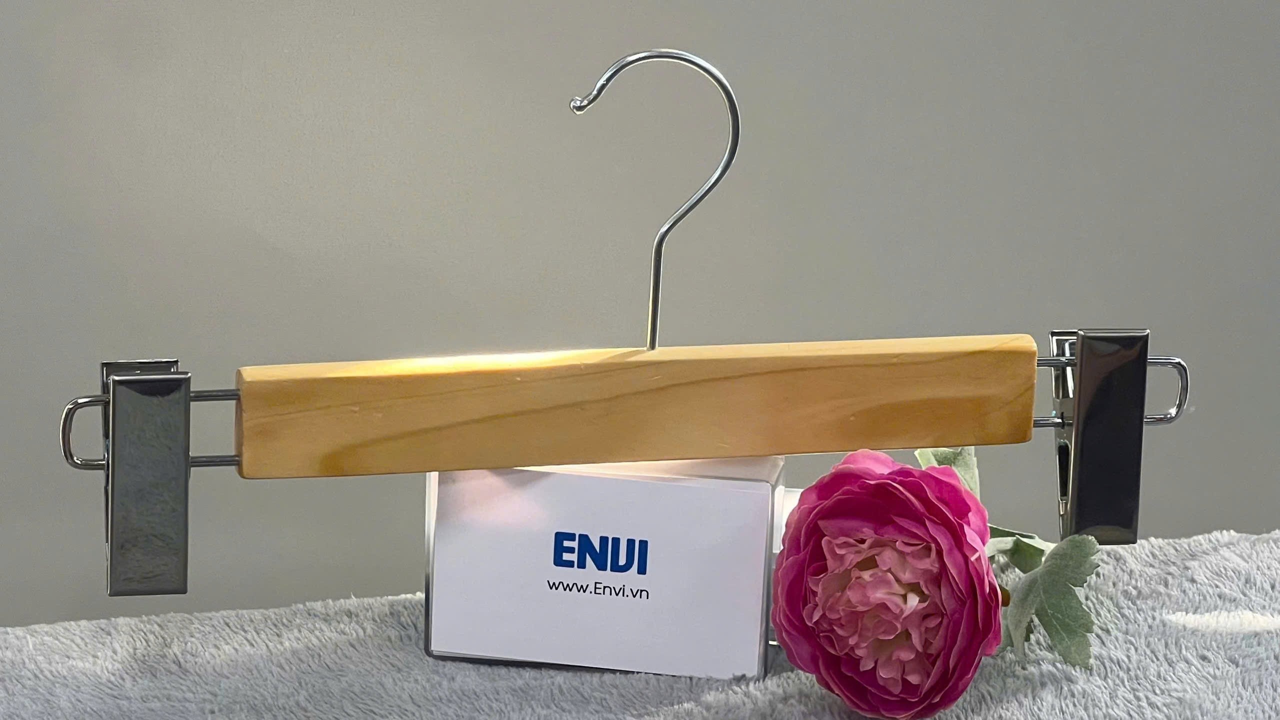 Envi Wooden Clothes Hangers: Why Are They The Best Choice?