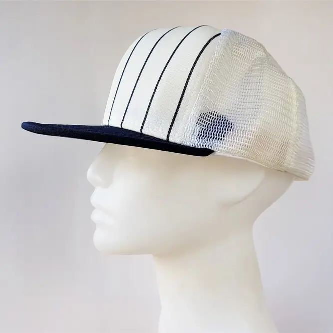 Classical Trucker Hat With Stripes Adult Vintage Flat Brim Snapback Caps Fashion Curved Brim Plain Mesh Trucker Hat for Men 4