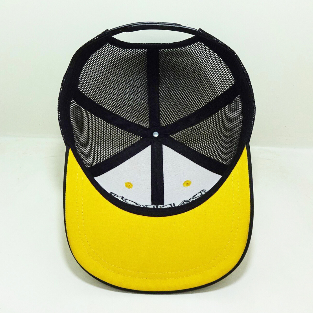 Custom Brim Color Yellow/Black Snapback Trucker Hats 6 Panels Structured Black Mesh Adjustable Single Row Buckle Closure Unisex 5