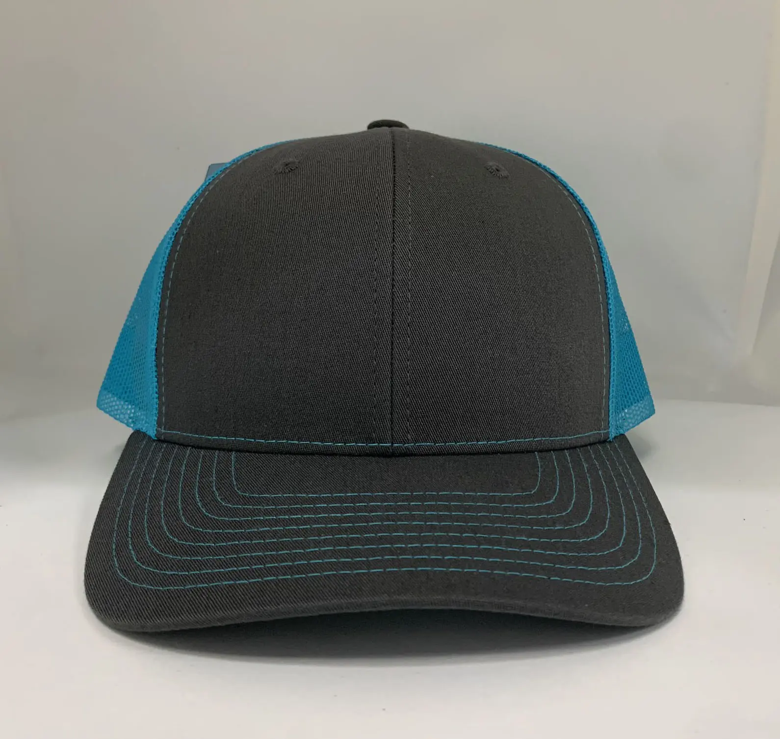 Custom Color 6-Panel Curved Brim High Quality Medium Profile Trucker Hat for Men in Vietnam Factory 1