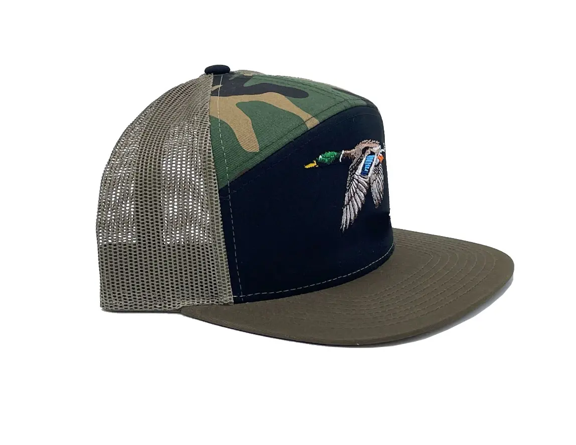 Custom High Quality Trucker Hat Embroidery Logo 7 Panel Snapback Caps Camo Trucker Cap Customized Design 2