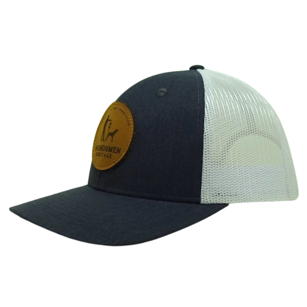 Custom Leather Patch Logo Trucker Hat Flat Brim Structured 6 Panel Back White Mesh Single Breasted Buckle for Brand Promotions 3