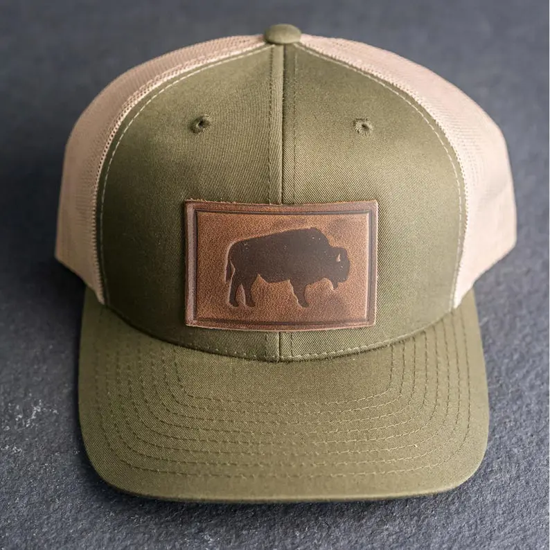 Custom Leather Patch Trucker Hat With Animal Design Vietnam Made Plain Mesh Back Caps For Men Casual Hunting Brand Promotion L01 2