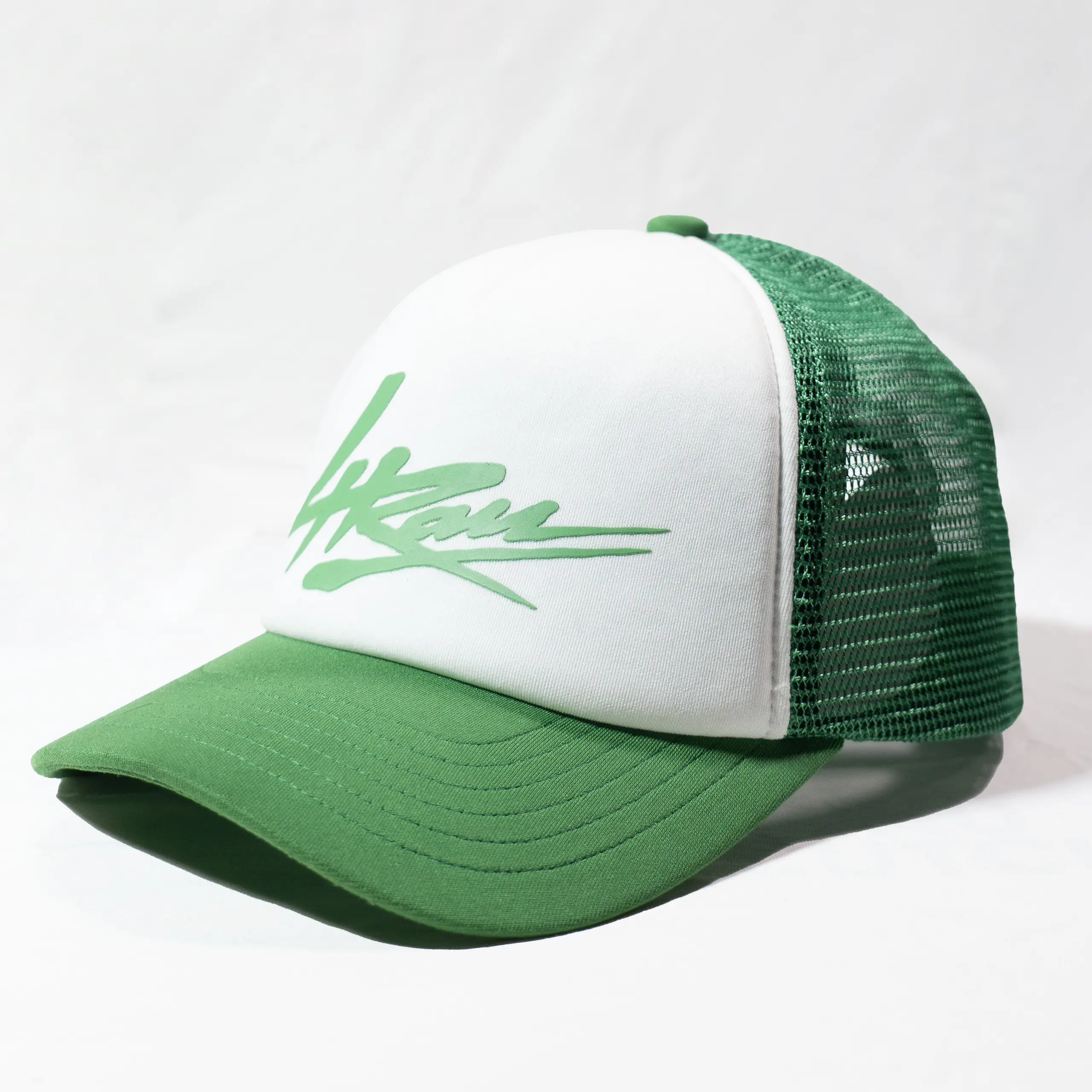 Custom Multi Color Foam Trucker Hat High Quality 5 Panel Mesh on the Back Outdoor Fashion Sun Protection Unisex Sports Cap 1