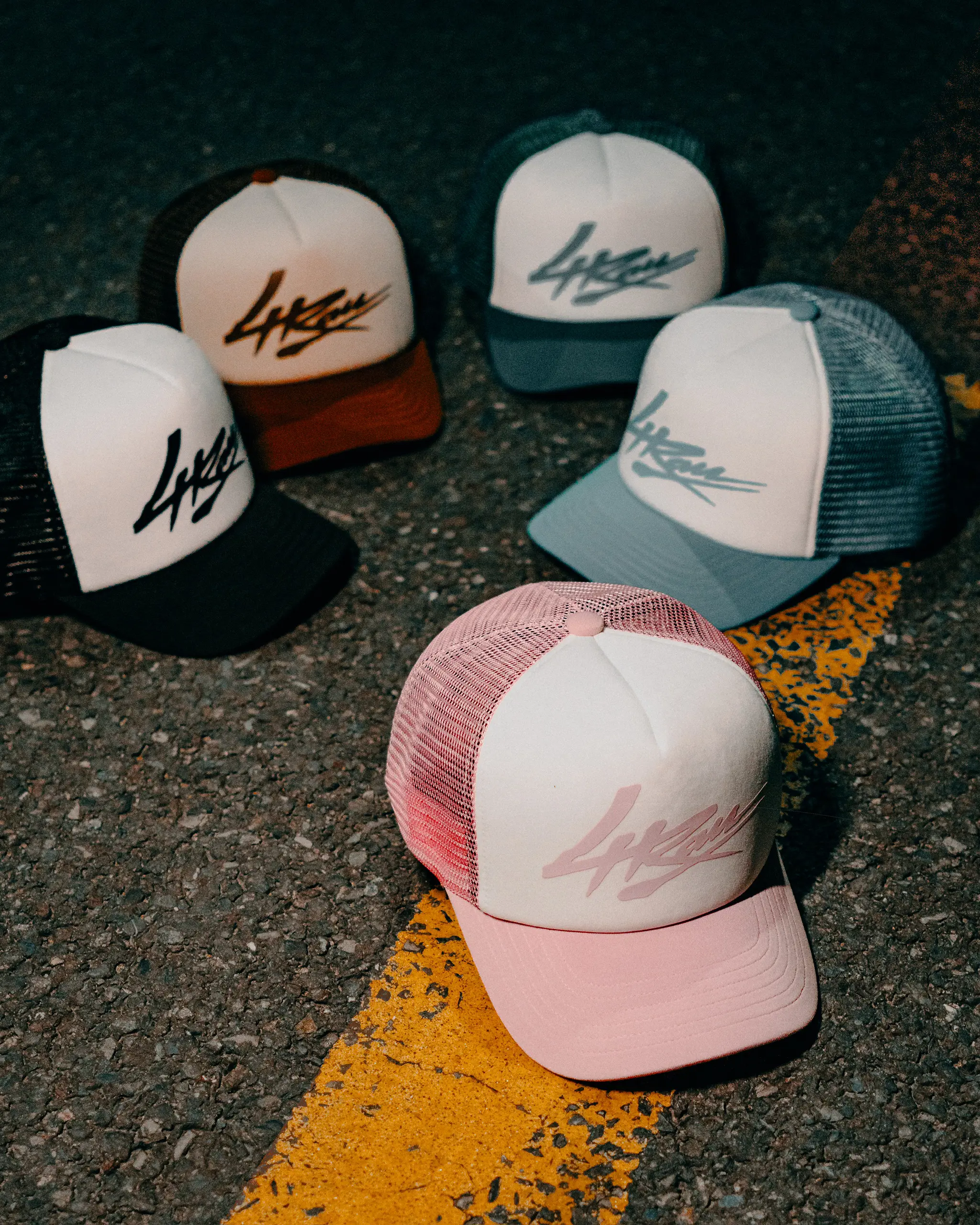 Custom Multi Color Foam Trucker Hat High Quality 5 Panel Mesh on the Back Outdoor Fashion Sun Protection Unisex Sports Cap 4