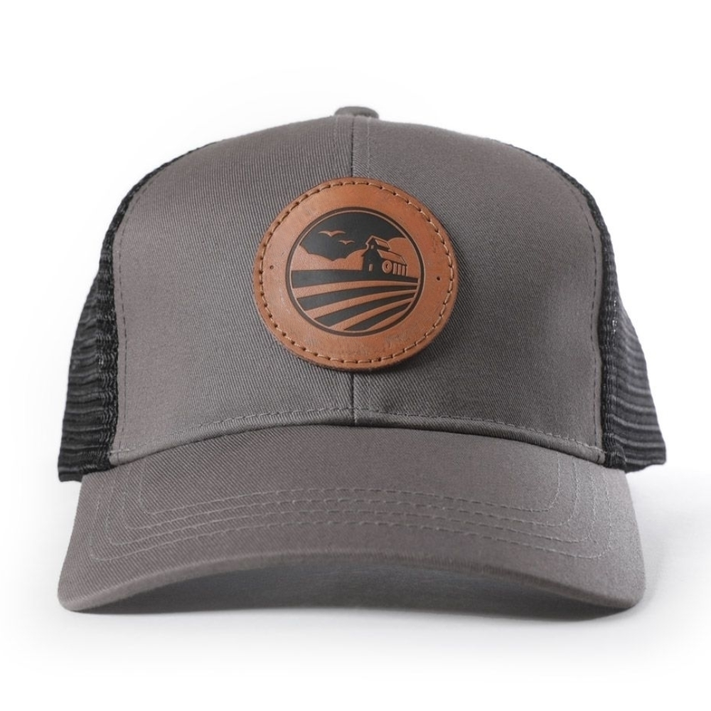 Custom Round Leather Patch Hat Trucker 6 Panel Gorras R 112 Breathable Mesh Adjustable Snapback Closure Single Row Buckle Unisex 2